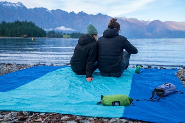 WEKAPO Beach Blanket Sandproof, Extra Large Beach Mat, Big & Compact Sand Free Mat Quick Drying, Lightweight & Durable with 6 Stakes & 4 Corner Pockets - Image 9
